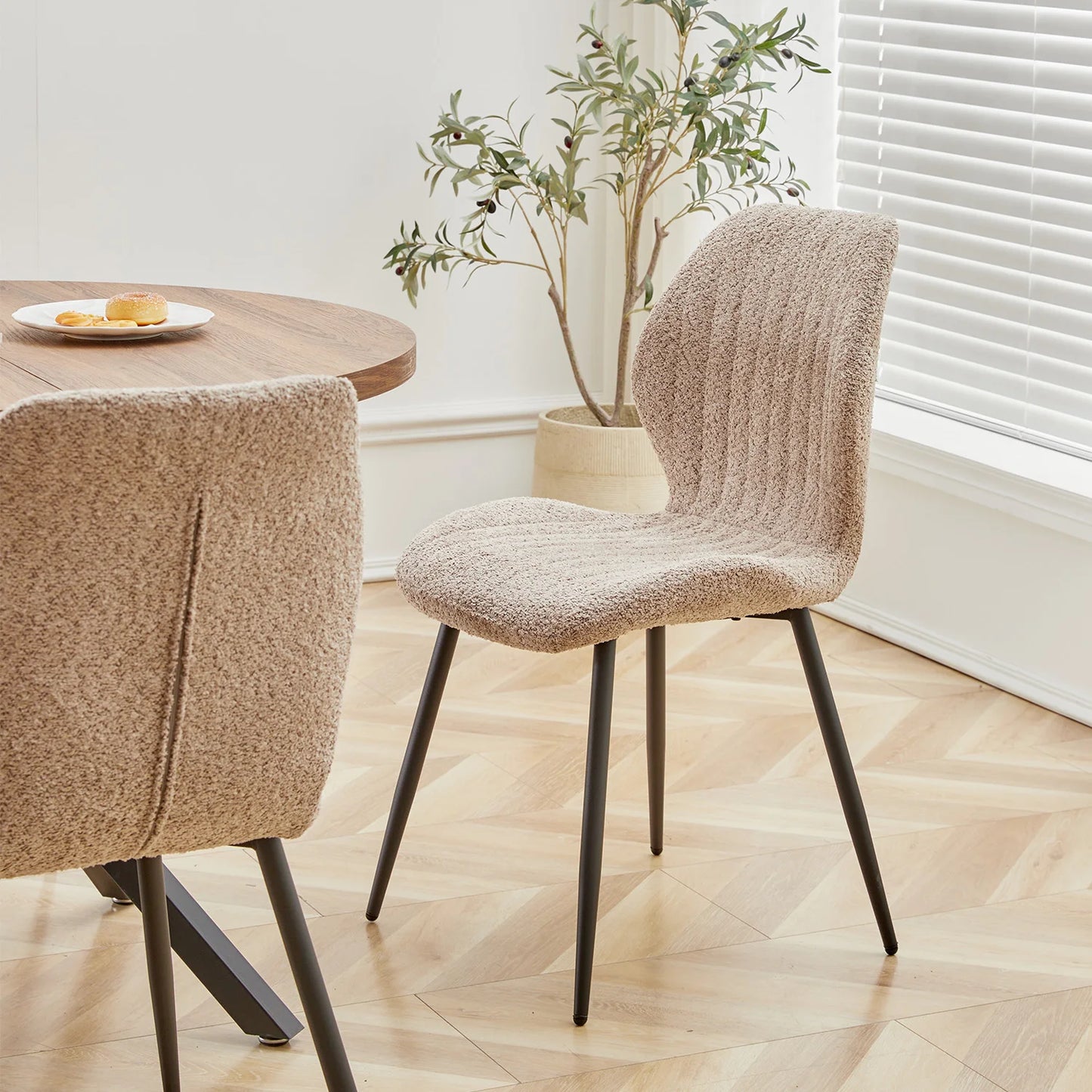4Pcs/Set Modern Dining Chairs Padded Seat Iron Legs