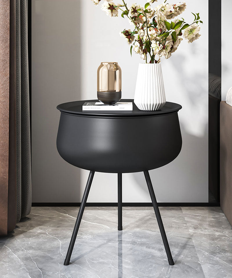 Comodino / tavolino in ferro